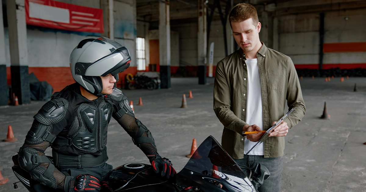 Motorcycle helmet requirements under Texas law